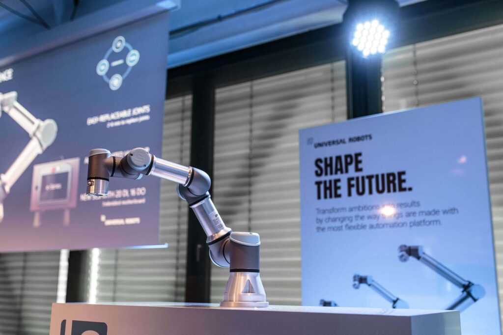 Universal Robotics Shape the Future.